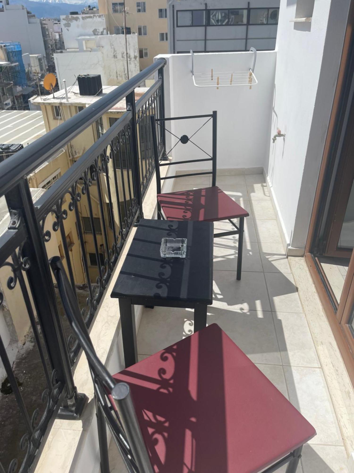 Retire Flat In The Heart Of City Ираклион Экстерьер фото