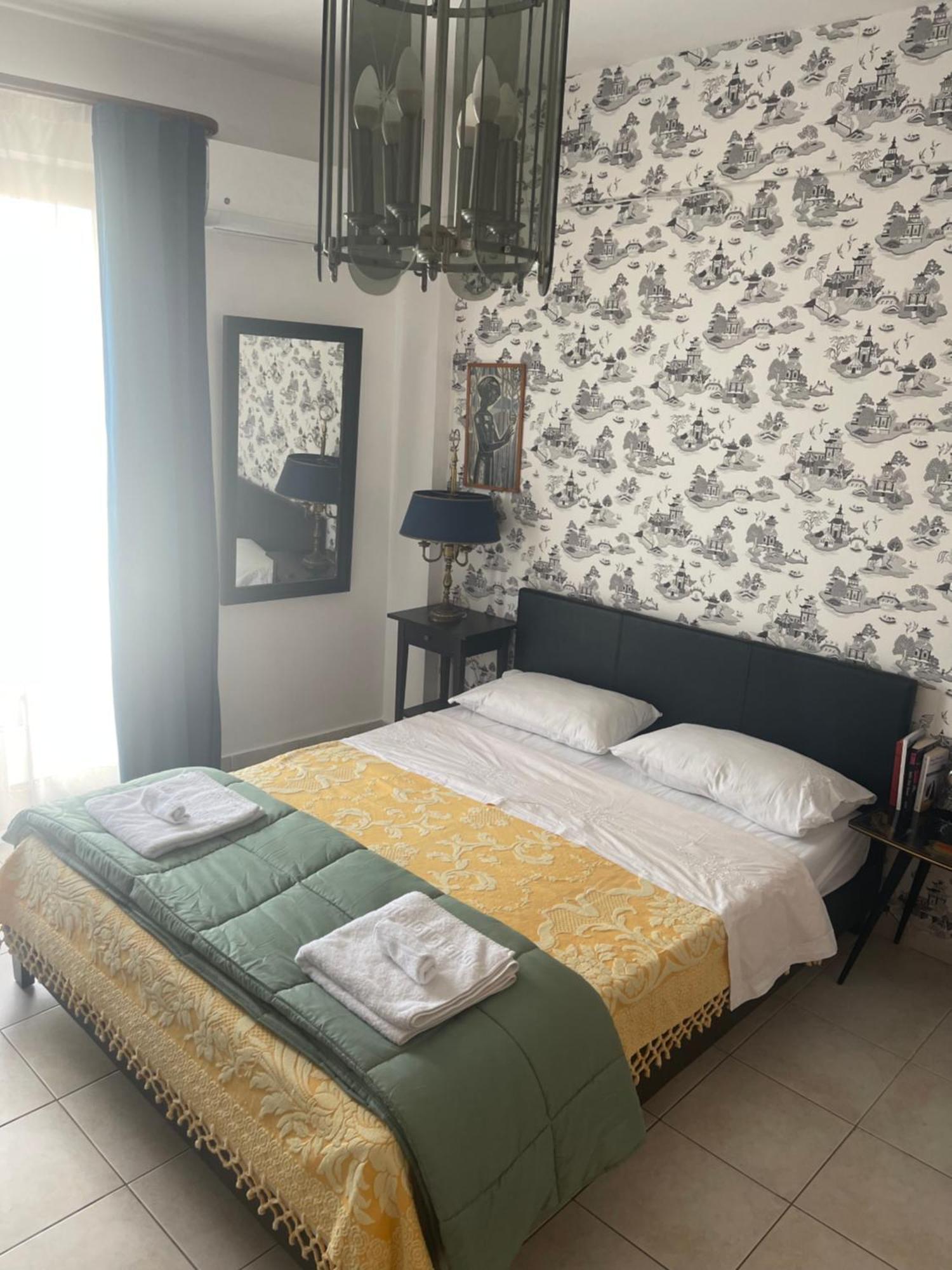 Retire Flat In The Heart Of City Ираклион Экстерьер фото