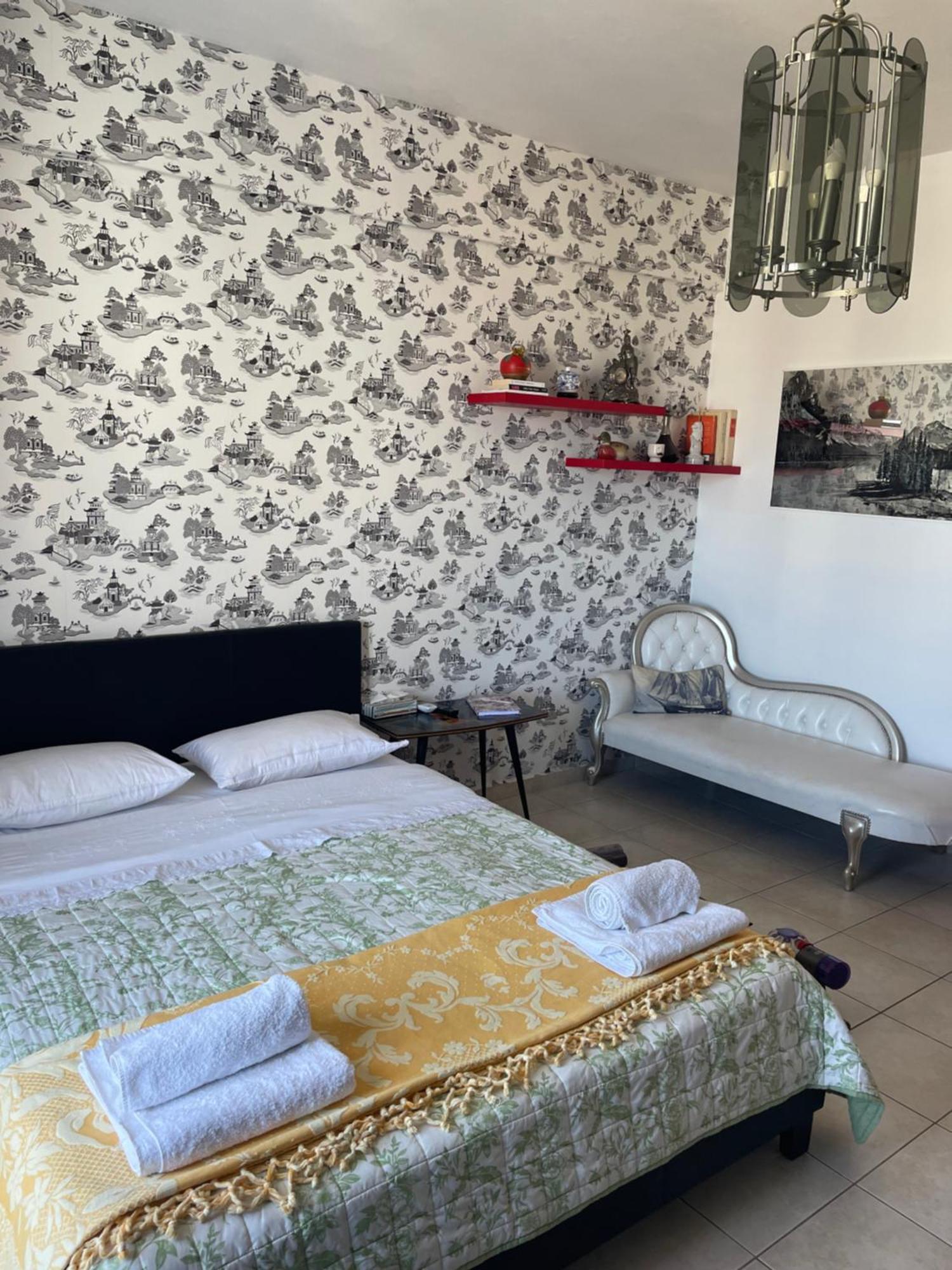 Retire Flat In The Heart Of City Ираклион Экстерьер фото