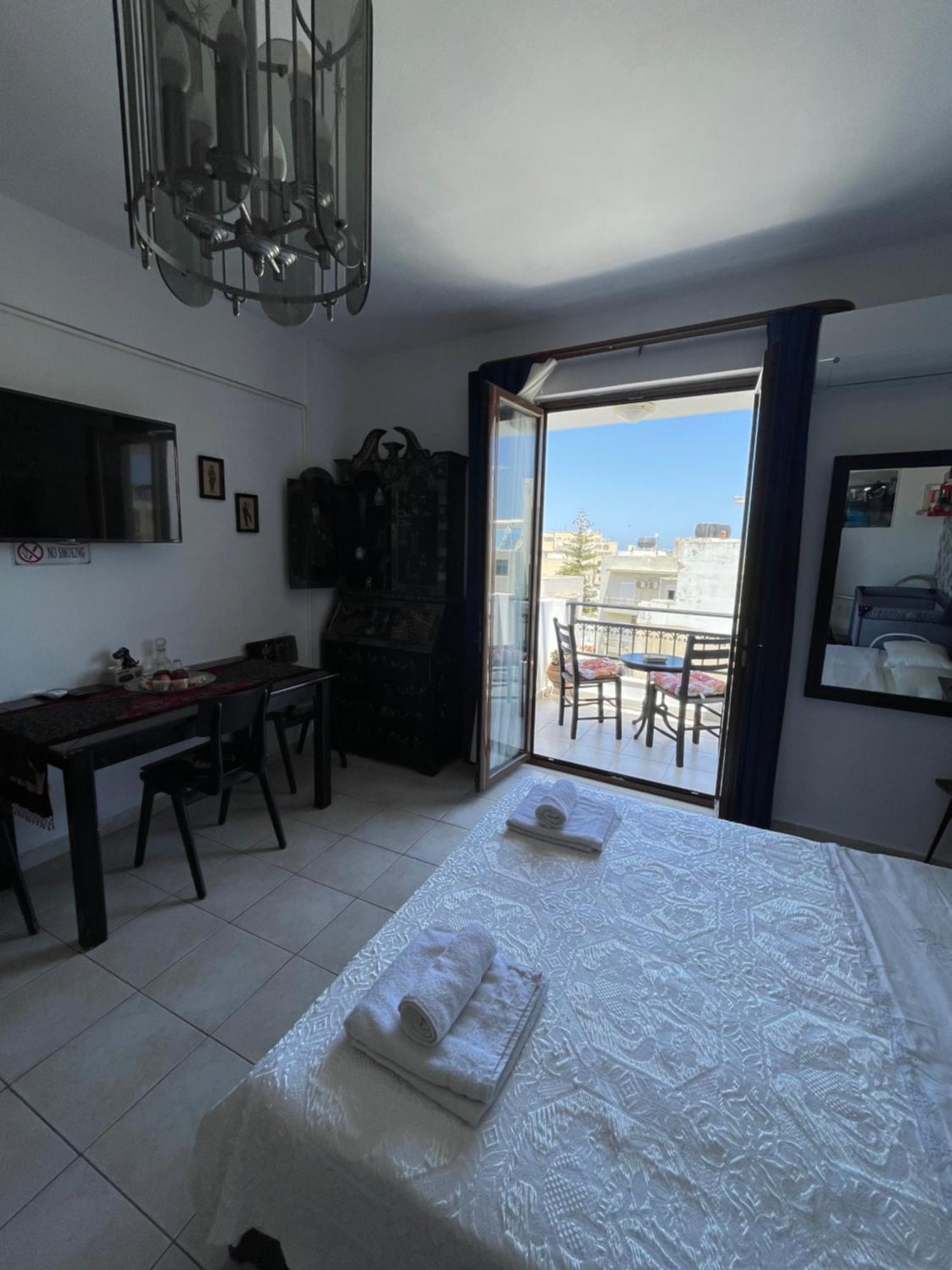 Retire Flat In The Heart Of City Ираклион Экстерьер фото