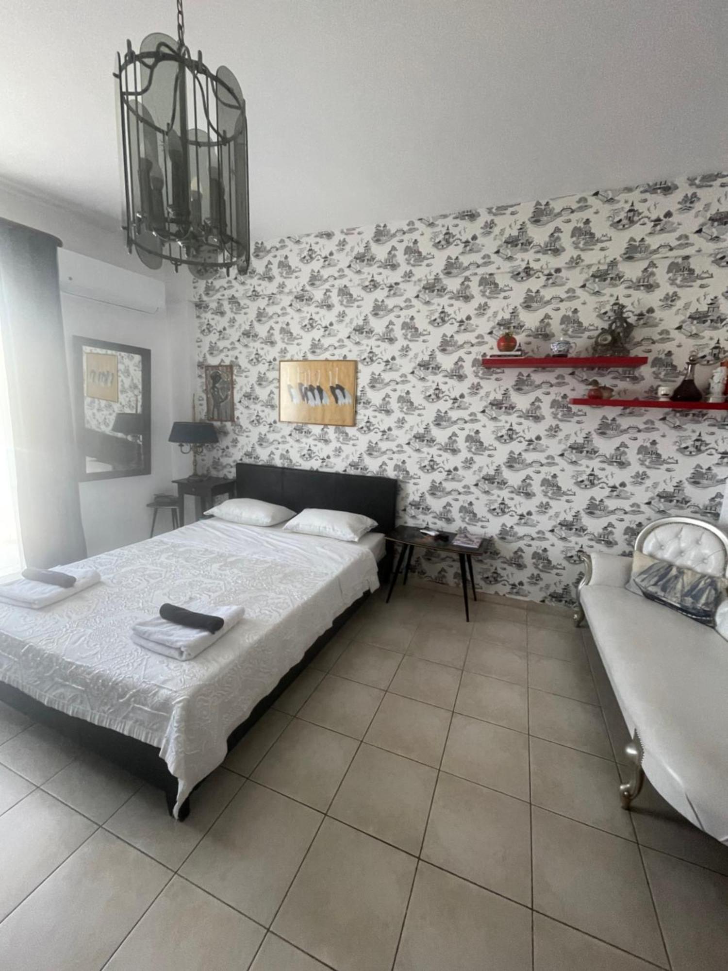 Retire Flat In The Heart Of City Ираклион Экстерьер фото